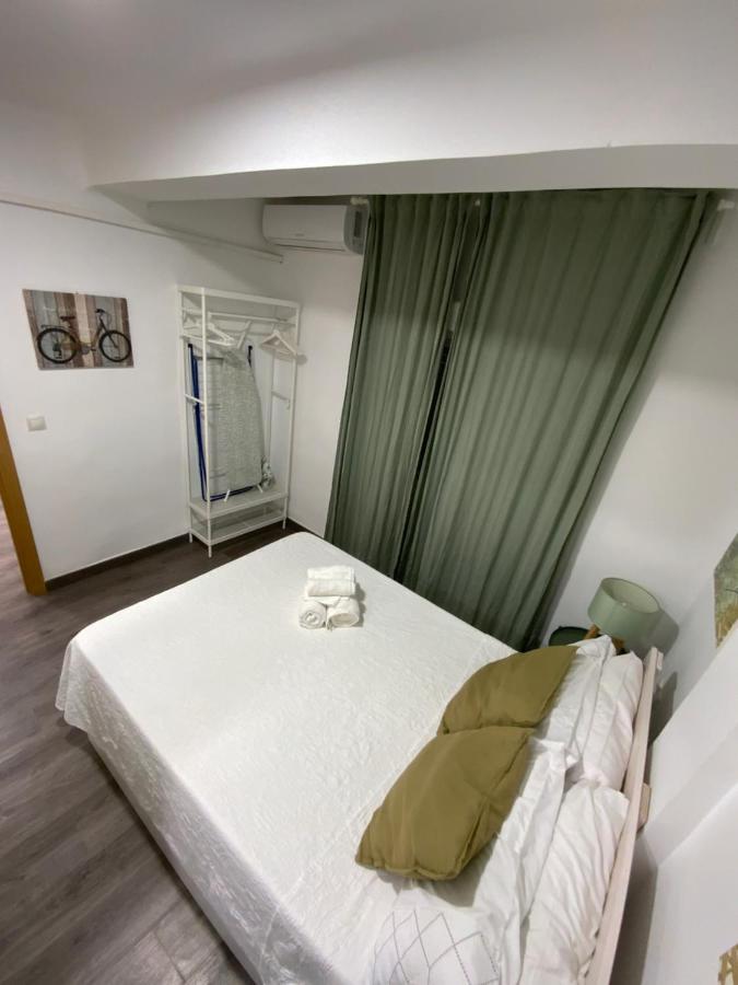 Mendoza Apartamentos Malaga Exterior photo